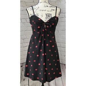 Forever 21+ Women’s Black Lip Print Mini Dress (Size 2X)